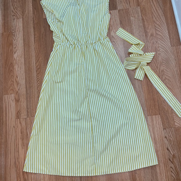 V Neck Summer Dress NWOT - Picture 12 of 14